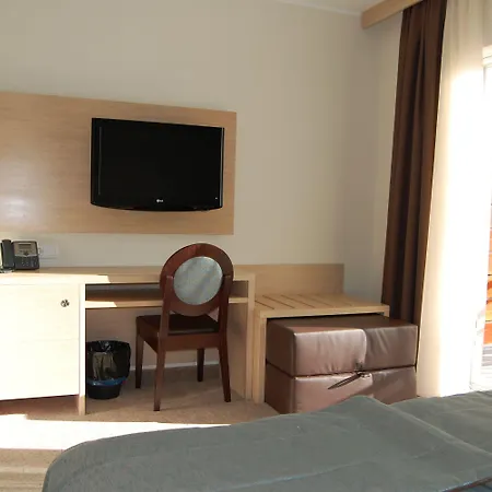 Ξενοδοχείο Mangart 4*