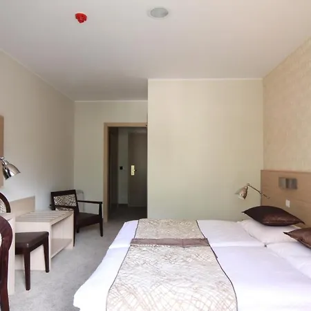 Mangart Hotel 4*